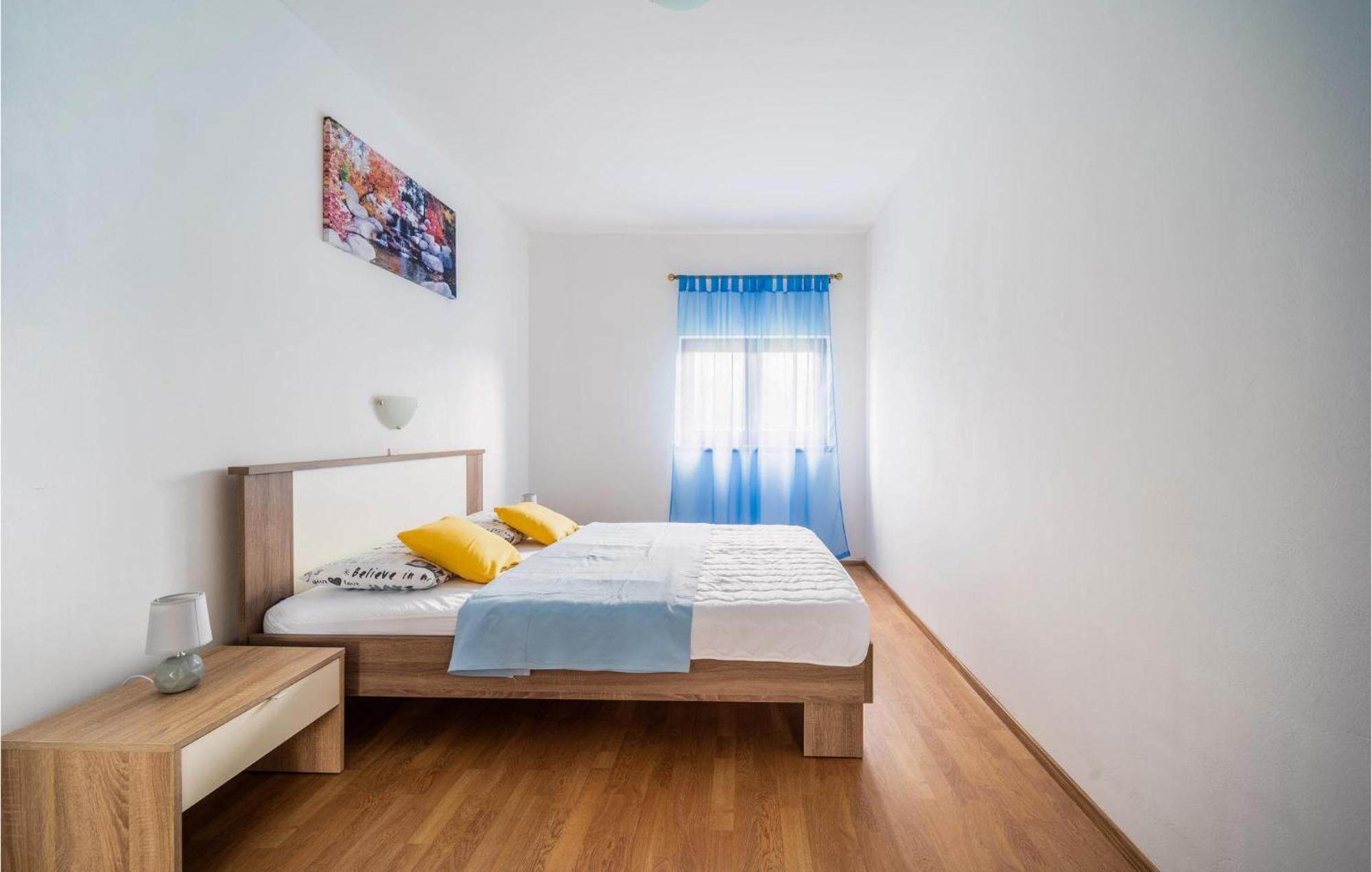 Amazing Apartment In Krnica With Kitchen Extérieur photo
