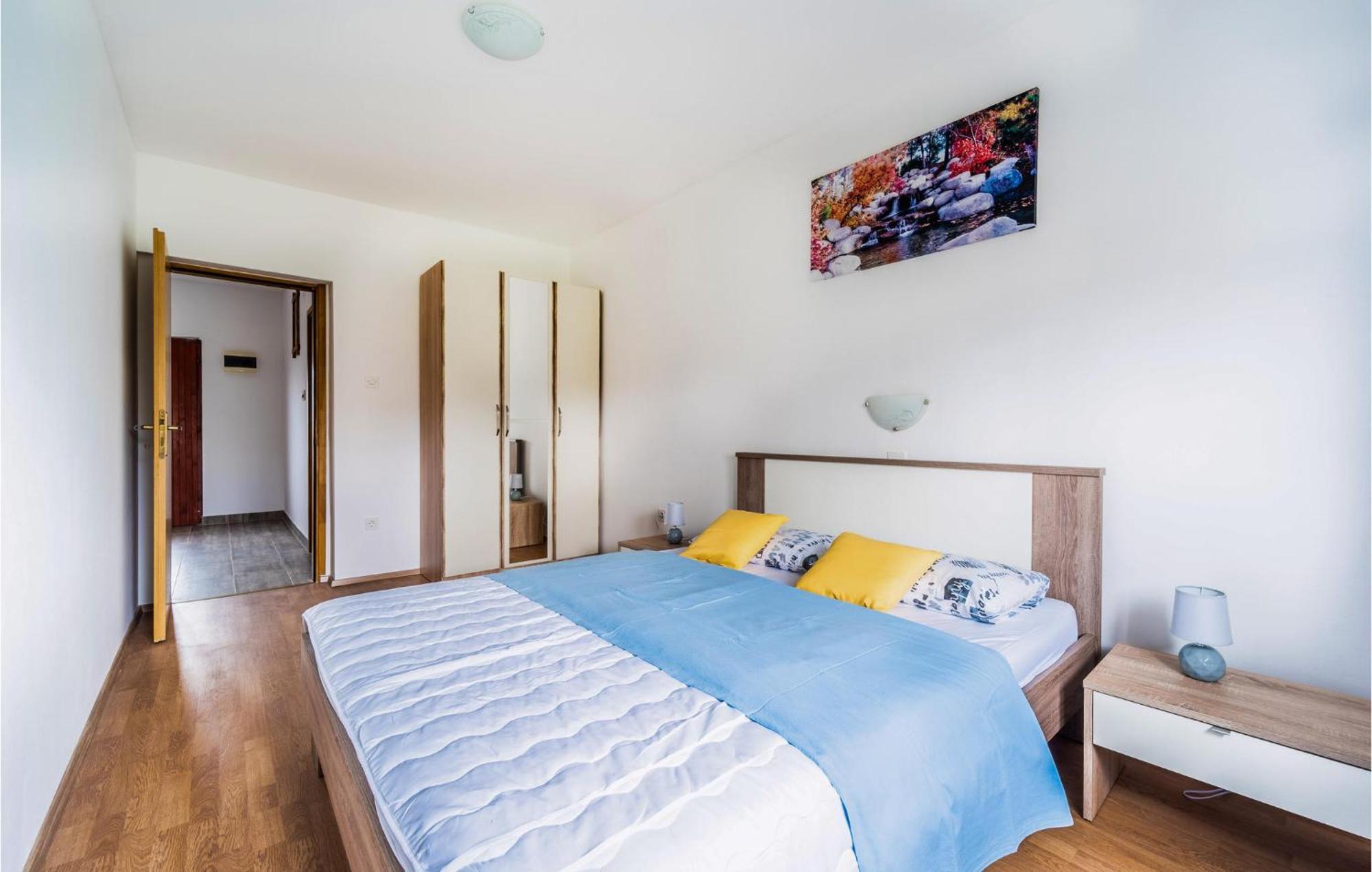 Amazing Apartment In Krnica With Kitchen Extérieur photo
